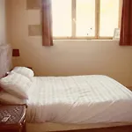 Loire Escapes Πανσιόν *